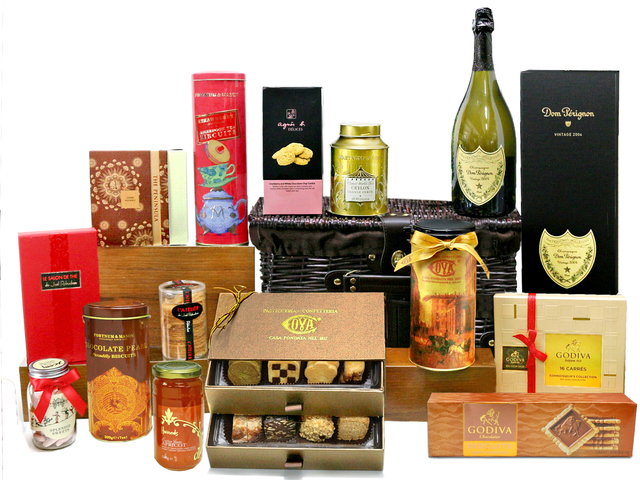 Wine n Food Hamper - Picnic Gift Hamper G36 - L76603962b Photo